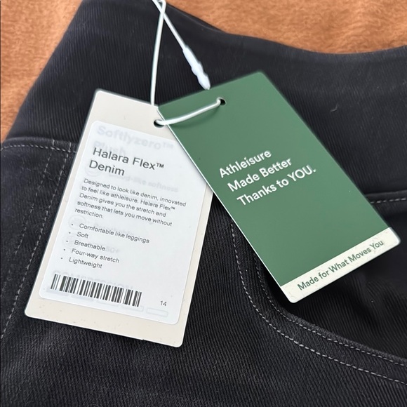 HALARA Women's Black Flare & Wide Leg Jeans - Picture 2 of 3